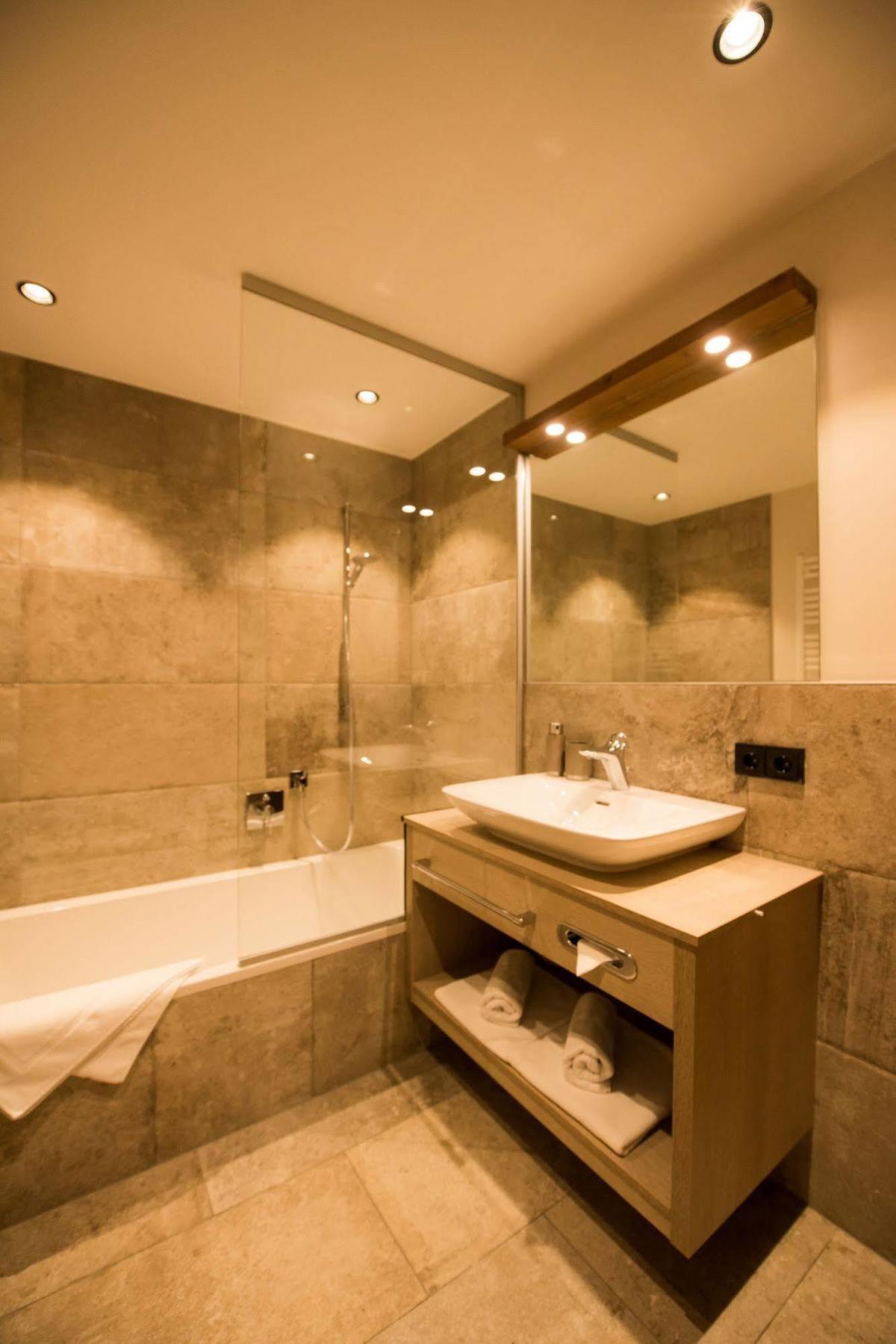 Pepi'S Suites - Lechtal Apartments هولزاغو المظهر الخارجي الصورة