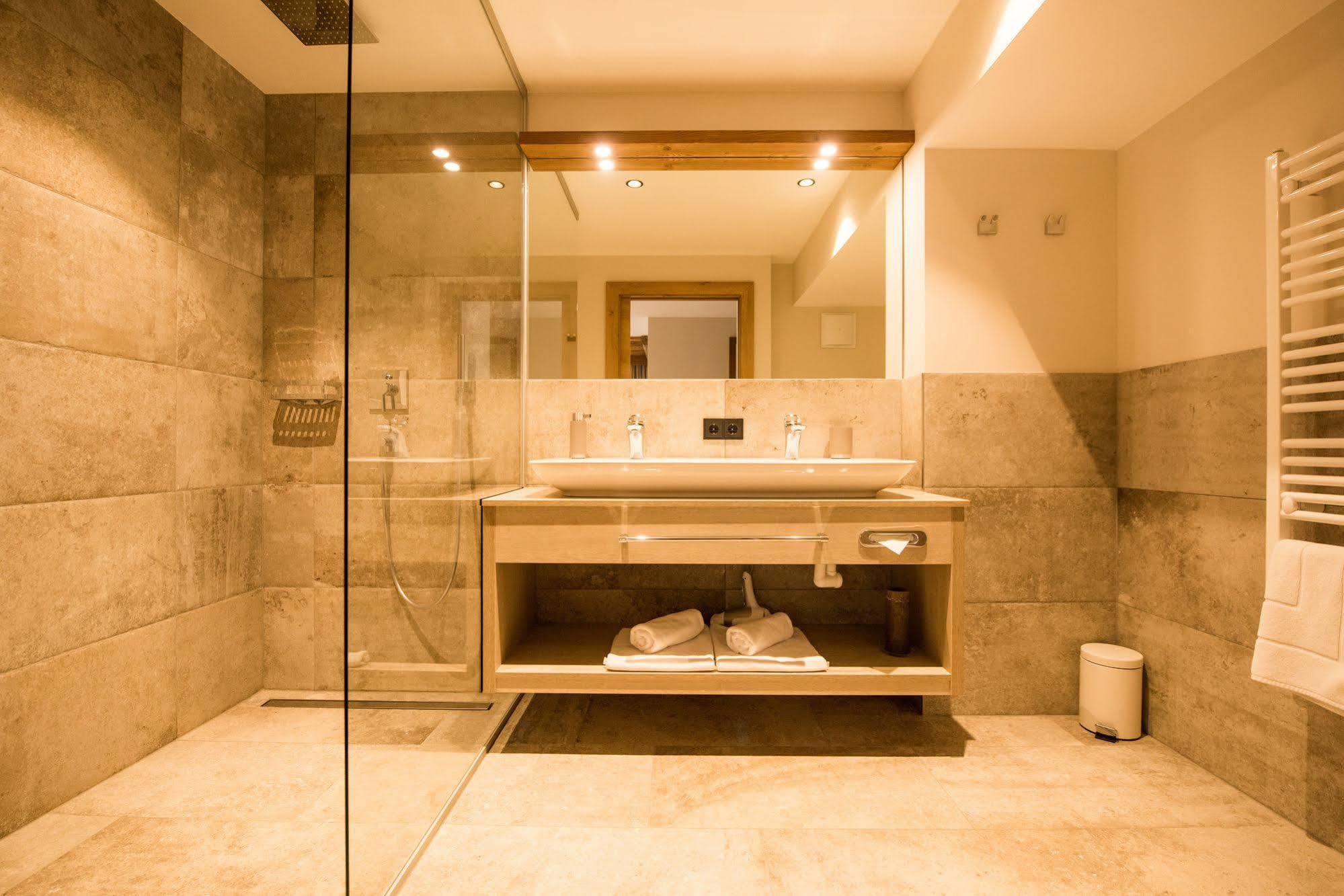 Pepi'S Suites - Lechtal Apartments هولزاغو المظهر الخارجي الصورة