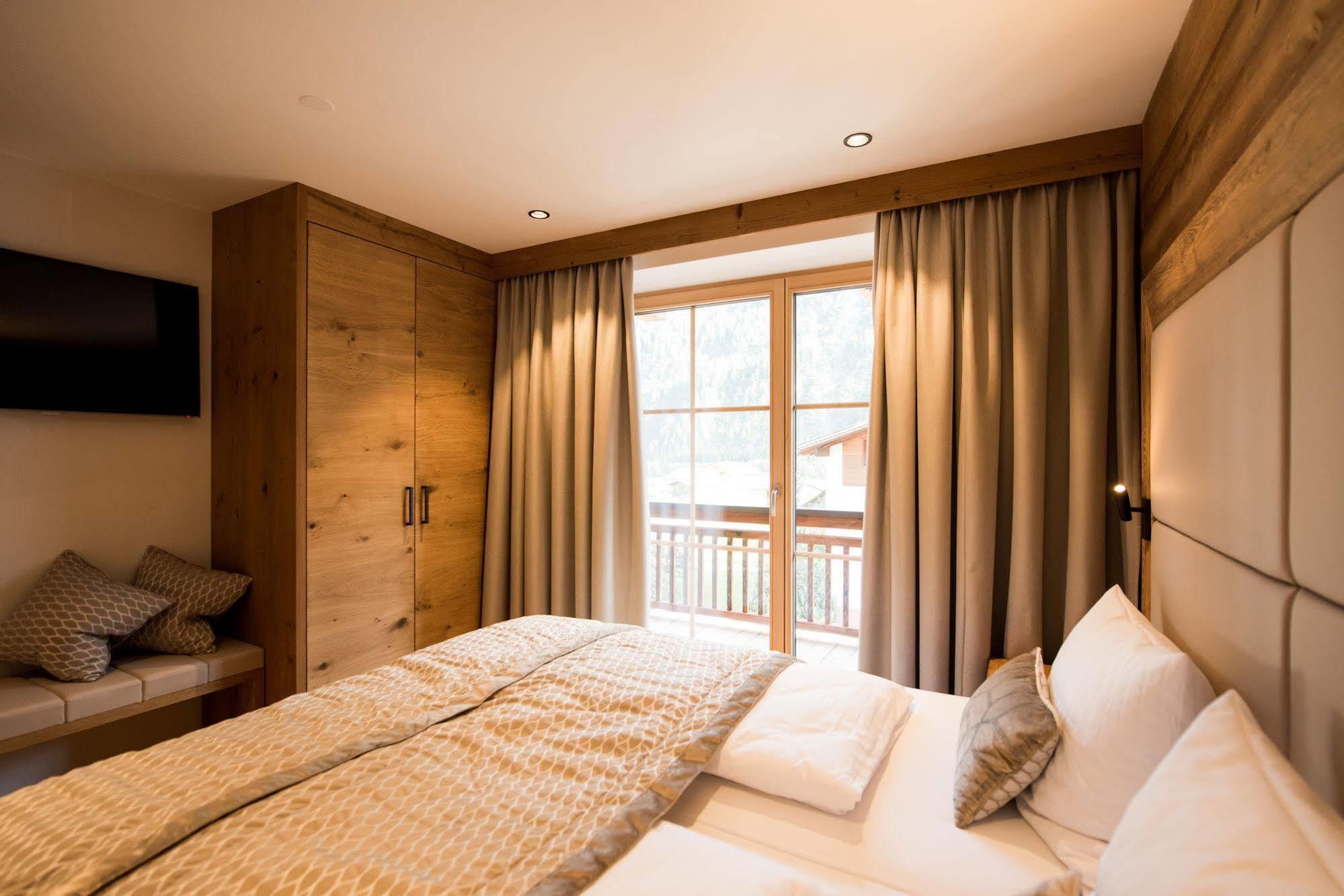 Pepi'S Suites - Lechtal Apartments هولزاغو المظهر الخارجي الصورة